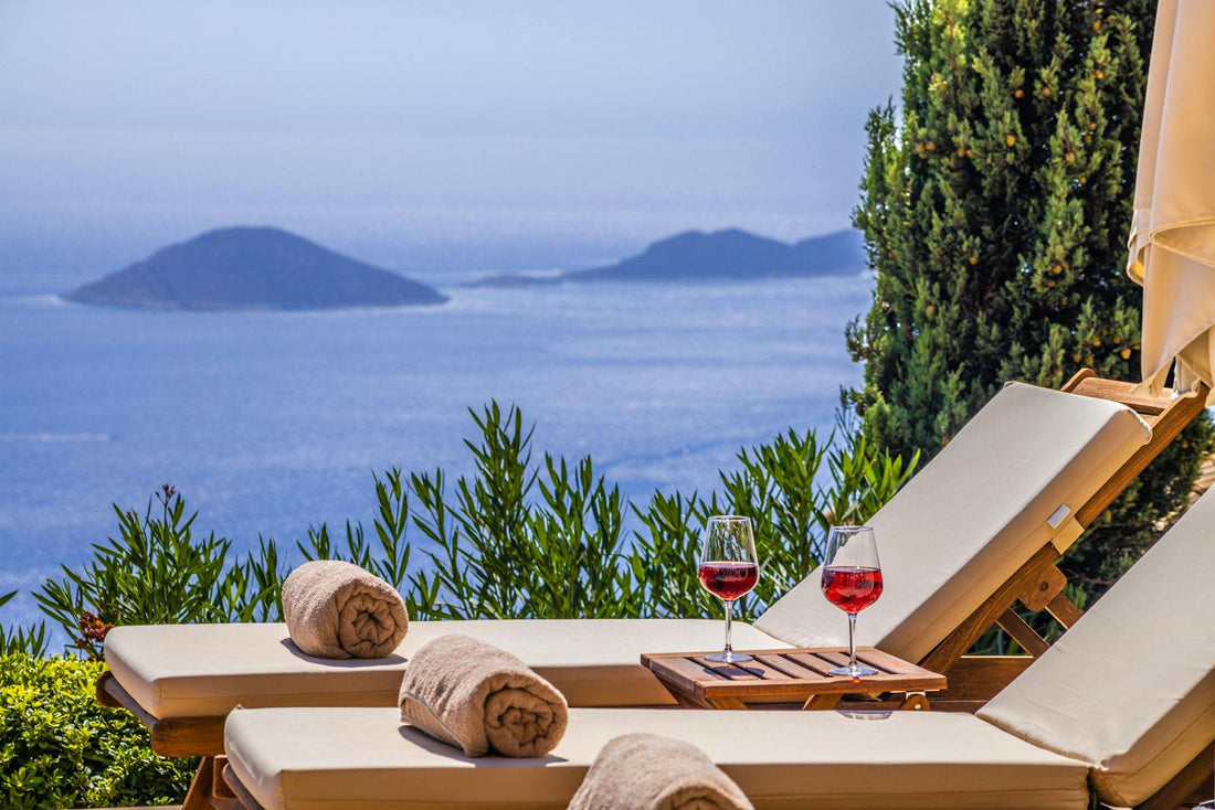 nicotine pouches Mediterranean lifestyle aperitivo 2026